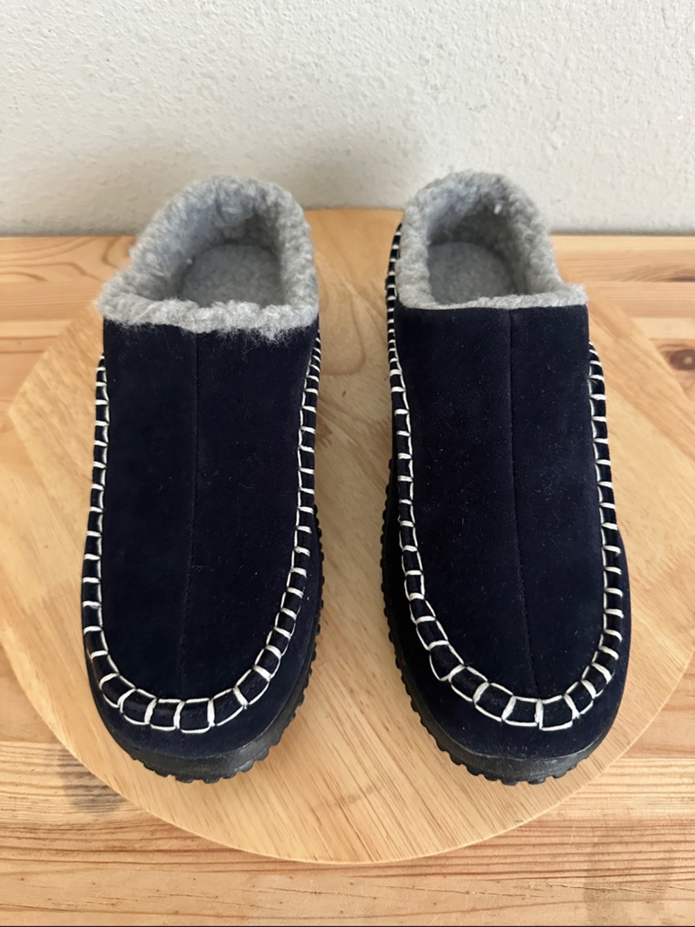 Vance Co Jc Godwin Mens Moccasin Slippers